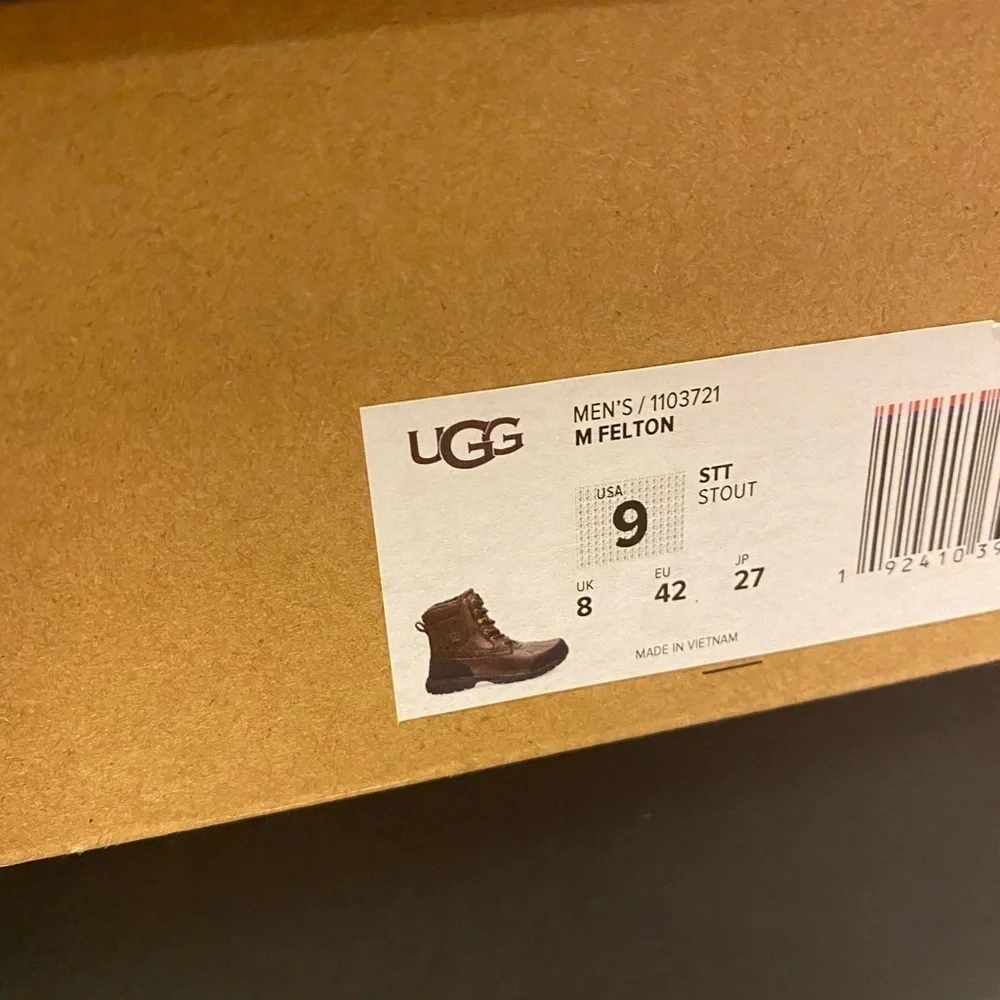 UGG | Men’s Felton Waterproof Boots In Stout Brown NEW Size 9